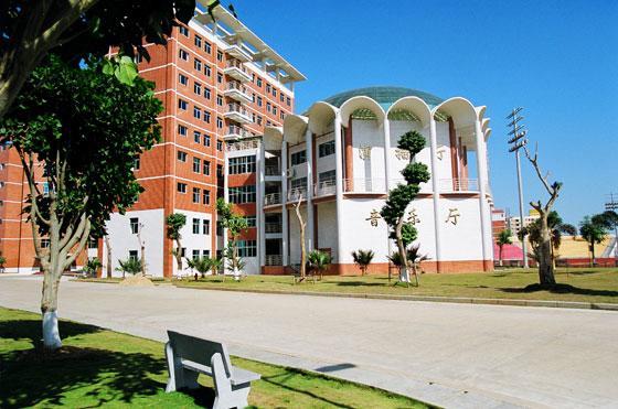 海南经贸职业技术学院施工